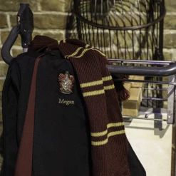 Warner Bros Personalised Gryffindor Robe -Warner Bros 1296477 4