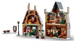 Warner Bros Hogsmeade Village Visit LEGO -Warner Bros 76388 web sec02 nobg