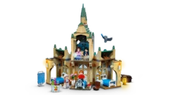 Warner Bros Hogwarts Hospital Wing LEGO -Warner Bros 76398 web sec02 nobg