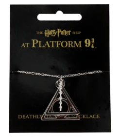 Warner Bros Deathly Hallows Deluxe Necklace -Warner Bros DeathlyHallowsNecklaceNew3 grande 2917b6ae 7672 41aa 862d 254292b960e5