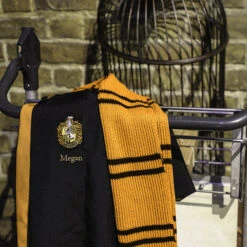 Warner Bros Personalised Hufflepuff Robe -Warner Bros HufflepuffScarf1 58915f2d a986 4bc4 89e8 9d0e508e8348