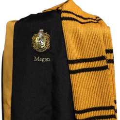 Warner Bros Personalised Hufflepuff Robe -Warner Bros HufflepuffScarf2 4cde7a77 ad50 4480 aa74 6a223092d2ef