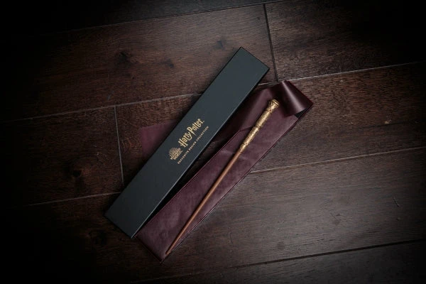 Warner Bros The Sword Of Gryffindor Wand 4 Warner Bros The Sword Of Gryffindor Wand - Image 4