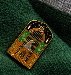 Warner Bros Slytherin In The Great Hall Enamel Pin -Warner Bros Slytherin HousePin2