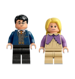 Warner Bros Hogwarts Carriage And Thestrals LEGO -Warner Bros Thestral Carriage LEGO6