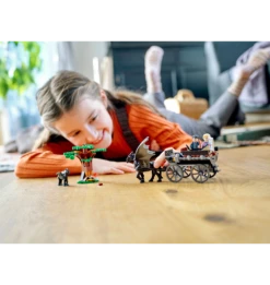 Warner Bros Hogwarts Carriage And Thestrals LEGO -Warner Bros Thestral Carriage LEGO7