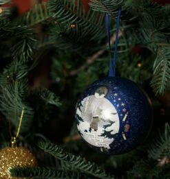 Warner Bros Hagrid Christmas Pin Bauble -Warner Bros XMAS23 Lifestyle HagridBauble1