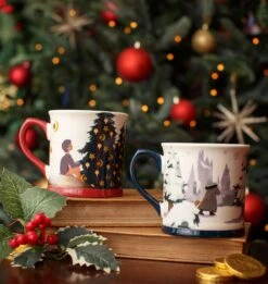 Warner Bros Harry Potter Christmas Mug -Warner Bros XMAS23 Lifestyle Mugs2 00afc0a3 115f 495b 853e d39aa4b38ac9