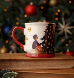 Warner Bros Harry Potter Christmas Mug -Warner Bros XMAS23 Lifestyle Mugs Harry2